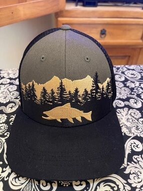 Men's Black and Olive Outdoor Fish Trucker Hat